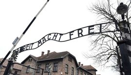 Homem é condenado por postar na internet réplica em miniatura de Auschwitz