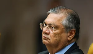 Dino suspende decisão da CPMI do INSS que quebrou sigilos de Lulinha