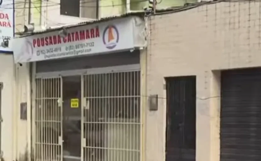 Falsos policiais invadem pousada, trocam tiros e tentam matar hóspede na Pajuçara