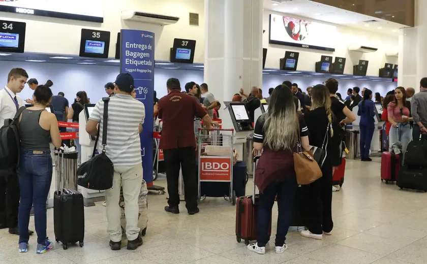 Setor de serviços cai 0,4% em maio por recuo na área de transportes