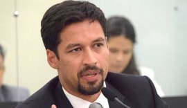 Bancada reprova ato contra parlamentares