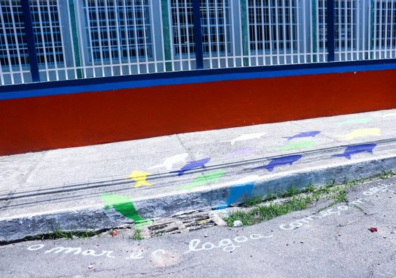 Galerias pluviais ganham novas cores com desenhos e pinturas de estudantes das escolas municipais