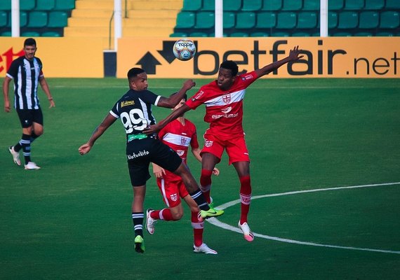 CRB tenta surpreender o Vitória pela Copa do Nordeste