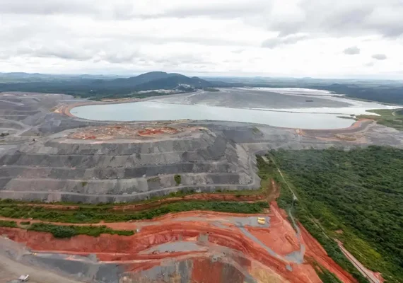 Relatório mapeia conflitos envolvendo transição energética e mineração