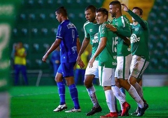 CSA perde para a Chapecoense e tem rebaixamento confirmado no Campeonato Brasileiro