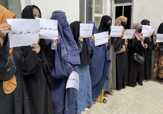 Talibãs proíbem salões de beleza para mulheres no Afeganistão