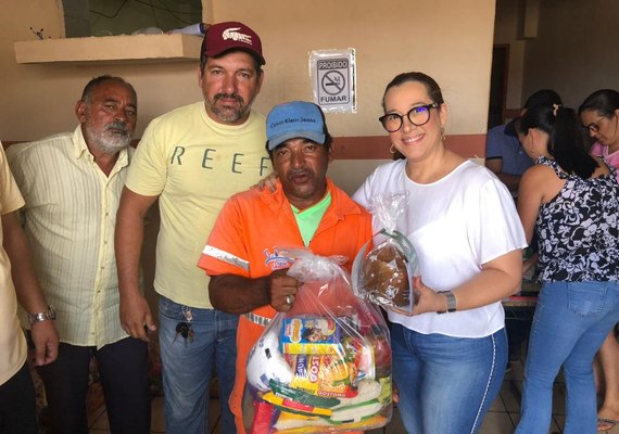 Mais de 800 famílias canoenses recebem cestas e garantem mesa farta no Natal