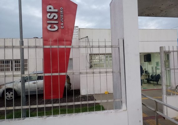 Polícia Civil prende homem foragido da Justiça por homicídio qualificado em Cajueiro