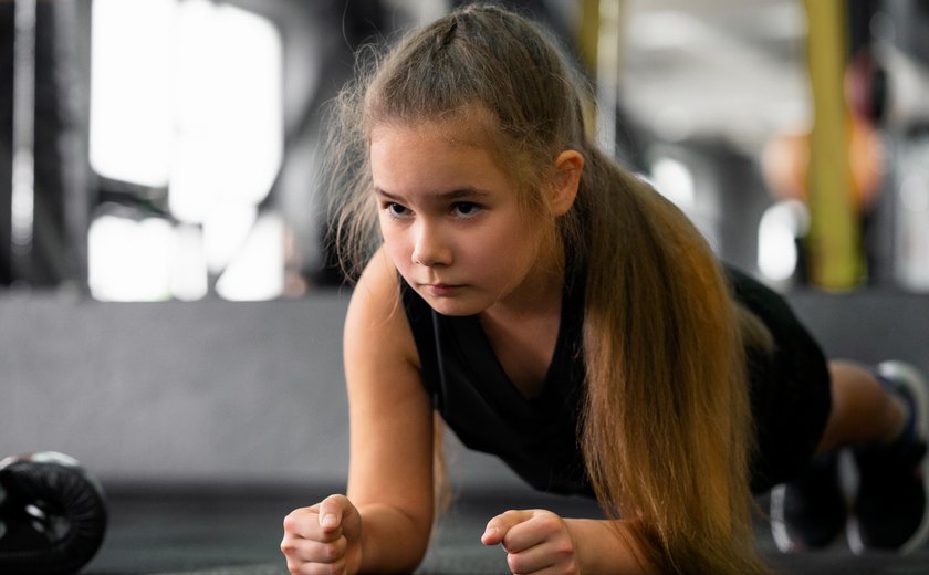 Crianças e adolescentes podem fazer musculação?