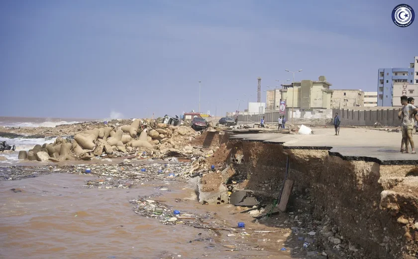 Mais de 2 mil pessoas morrem e 10 mil estão desaparecidas após tempestade na Líbia