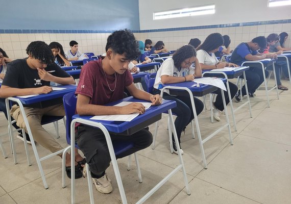 Trinta e quatro escolas estaduais participam da Olimpíada Brasileira Mirim de Matemática