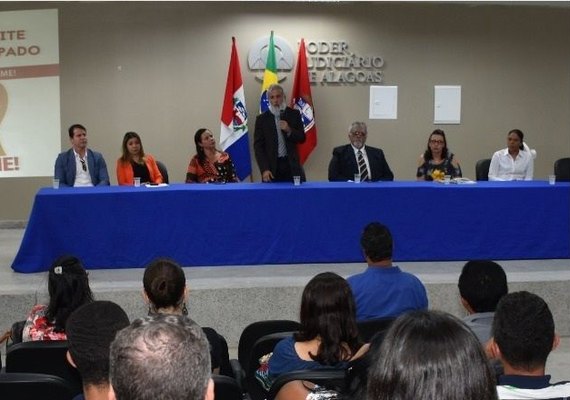 MP vai a encontro para discutir estratégias de combate à violência contra crianças