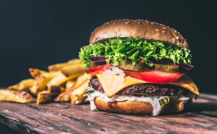 Rede de fast food utiliza áudio de WhatsApp como 'cupom de desconto' em ação de marketing