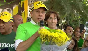 Doria dedica 'flores do mal' a Lula e Dilma