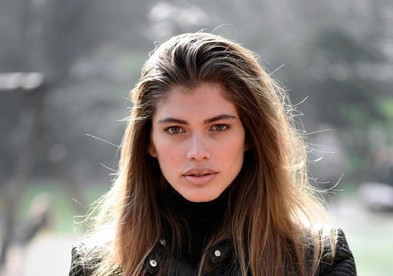 Brasileira Valentina Sampaio se diz orgulhosa de ser ícone transexual