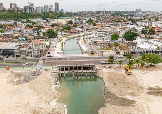 Sistema de macrodrenagem do Renasce Salgadinho tem escoamento eficiente