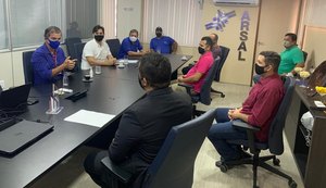 Deputado Marcelo Beltrão solicita linha de crédito para taxistas intermunicipais