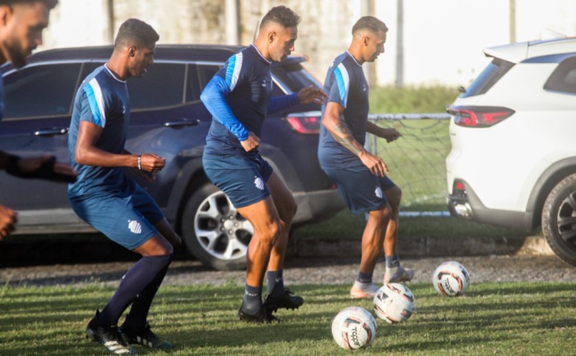 Fernandes ganha novas opções no CSA