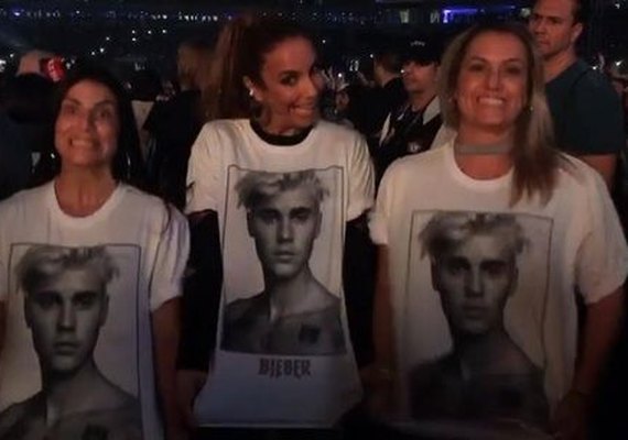 Ivete Sangalo veste a camisa e curte apresentação de Justin Bieber
