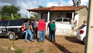 Homem foragido, acusado de estupro de menina de 13 anos, é detido em Tanque d'Arca