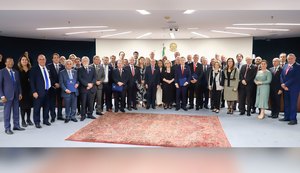 Fernando Tourinho e Washington Luiz participam de reunião com presidente do STF
