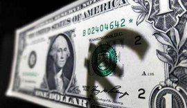 Dólar cai e volta a R$3,70 com expectativa sobre juros nos EUA e cena política local