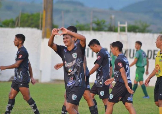 Zumbi é o destaque da Segundona e lidera competição depois de goleada por 8x0