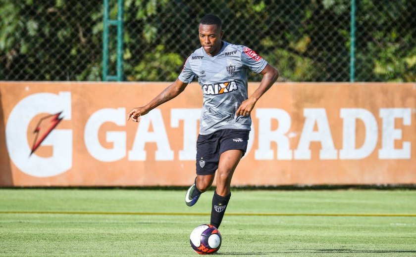 Robinho diz manter foco no Atlético-MG e critica especulações de saída