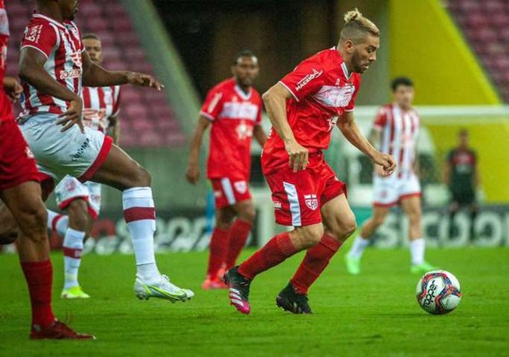 CRB derrota o Náutico e fica no G4 da Série B