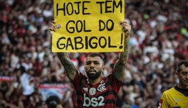 Flamengo domina Palmeiras, faz 3x0 e reassume liderança do Brasileirão