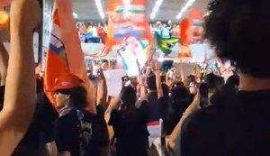 Vídeo: estudantes fazem atos pelo país em apoio a Lula; em Maceió, apoiadores vão da Ufal ao Village