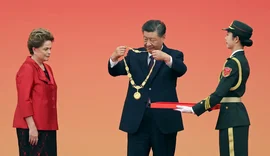 Ex-presidente Dilma recebe medalha do presidente chinês Xi Jinping