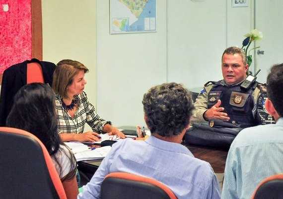 Ufal recebe comandante do 5º Batalhão para falar sobre segurança