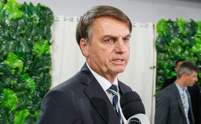 Encontro entre Bolsonaro e procurador Bonsaglia tratou de meio ambiente, índios e armas
