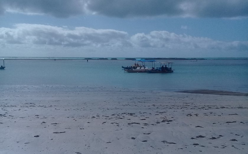 Praia do Toque, em São Miguel dos Milagres, é a estrela da Rota Ecológica