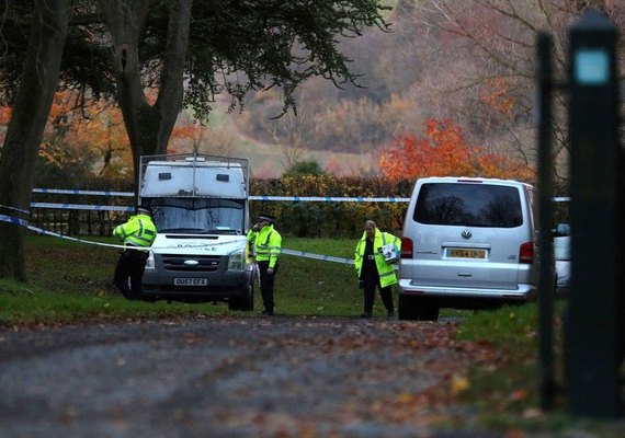 Choque entre pequeno avião e helicóptero causa várias vítimas na Inglaterra