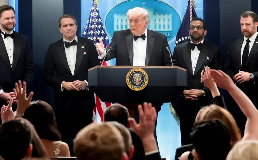 Homem atira durante jantar de Trump com correspondentes em Washington