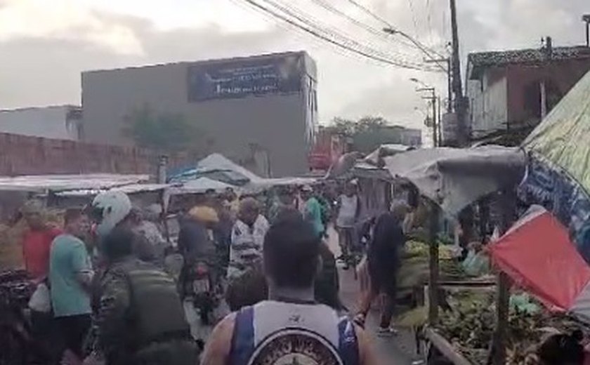 Comerciantes da Feirinha do Tabuleiro se revoltam com atuação do BPA