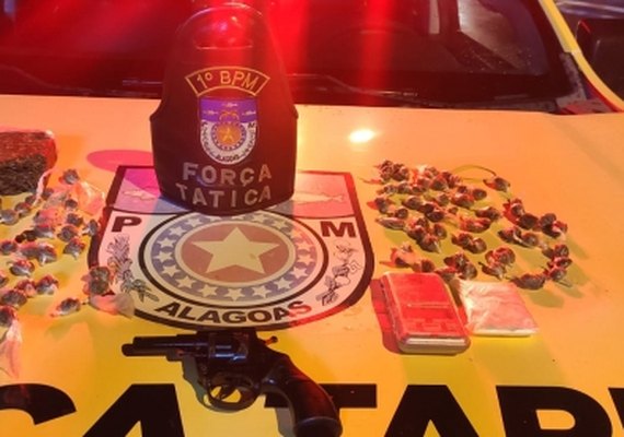 Em ações distintas, PM registra prisões e apreensões de arma e drogas