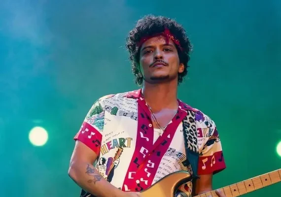 Bruno Mars precisou deixar equipamentos da turnê para trás ao sair de Israel