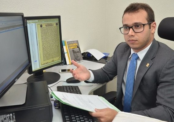Sessão que criou CEI para investigar Mesa da Câmara de Palmeira é legal, diz MP