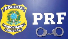 PRF em Alagoas recupera ciclomotor e prende motorista por crime de receptação