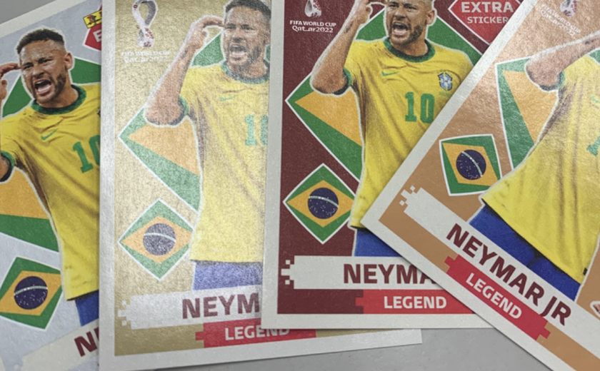 Centro de compras traz espaço especial para troca de figurinhas de álbum