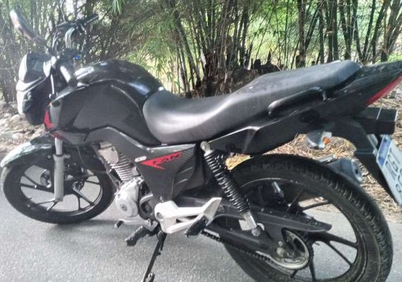 Ação conjunta recupera, em menos de 24 horas, moto roubada em Cajueiro