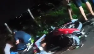 Colisão entre duas motocicletas deixa quatro pessoas feridas na AL-115