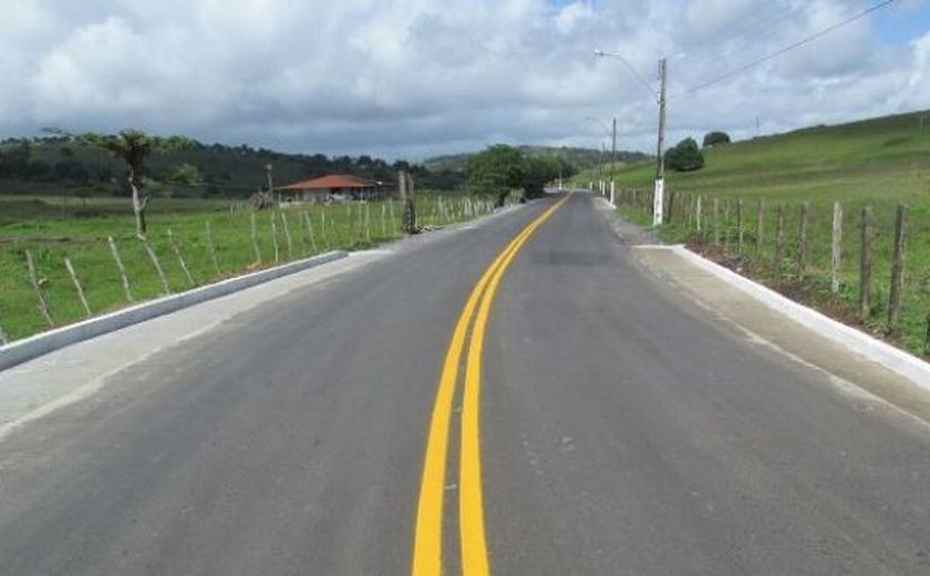 Governo de Alagoas entrega acesso recuperado e pavimentação de ruas em Belém