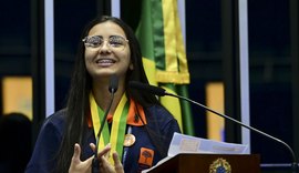 Estudante da Rede Estadual brilha como Jovem Senadora por Alagoas em Brasília