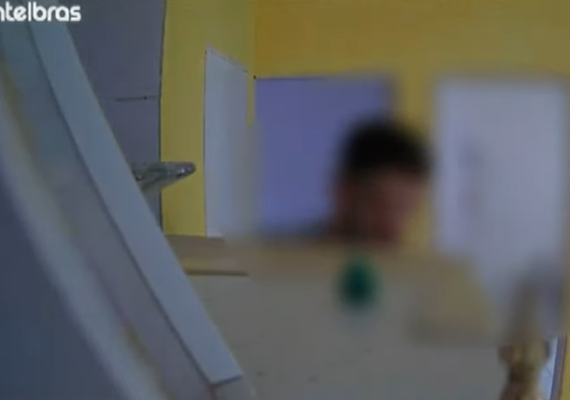 Mulher que teve casa invadida e água envenenada diz que desconfiava da ação do ex-companheiro