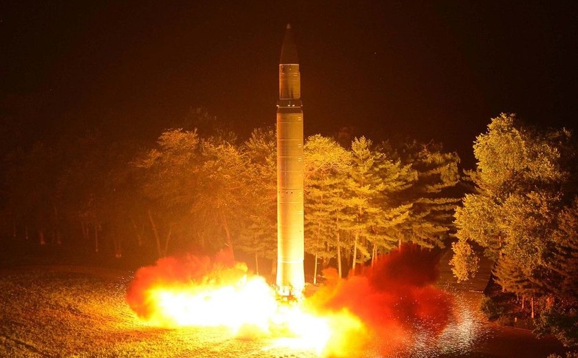 Coreia do Norte diz que EUA agora estão ao alcance de seus mísseis