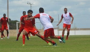 Marcelo Cabo relaciona 22 jogadores para partidas do CRB contra Oeste e Cuiabá